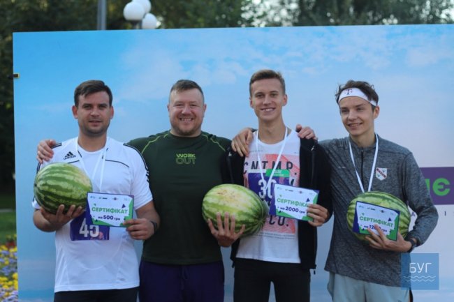 У місті на Волині день фізкультури відзначили забігом «Під каштанами». ФОТО