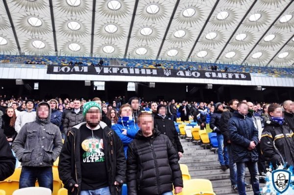 Матч єдності: ультрас зіграли заради України. ФОТО. ВІДЕО