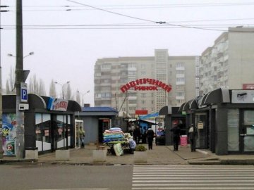 Затримали вбивцю чоловіка, який помер від поранень на Північному ринку у Луцьку