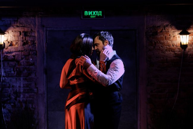 Материнська відвага та сила чекання: театральний анонс у Луцьку на 28 січня – 1 лютого