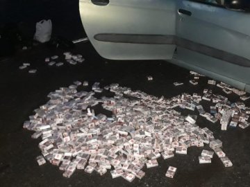 На Волині затримали 19-річного білоруса, який хотів провезти до України контрабанду. ФОТО