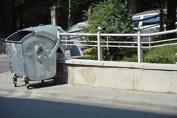 Переполох у Луцьку: знайшли підозрілу сумку. ФОТО