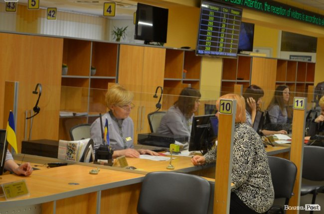 «Ви круті»: замміністра проінспектувала роботу луцького ЦНАПу. ФОТО