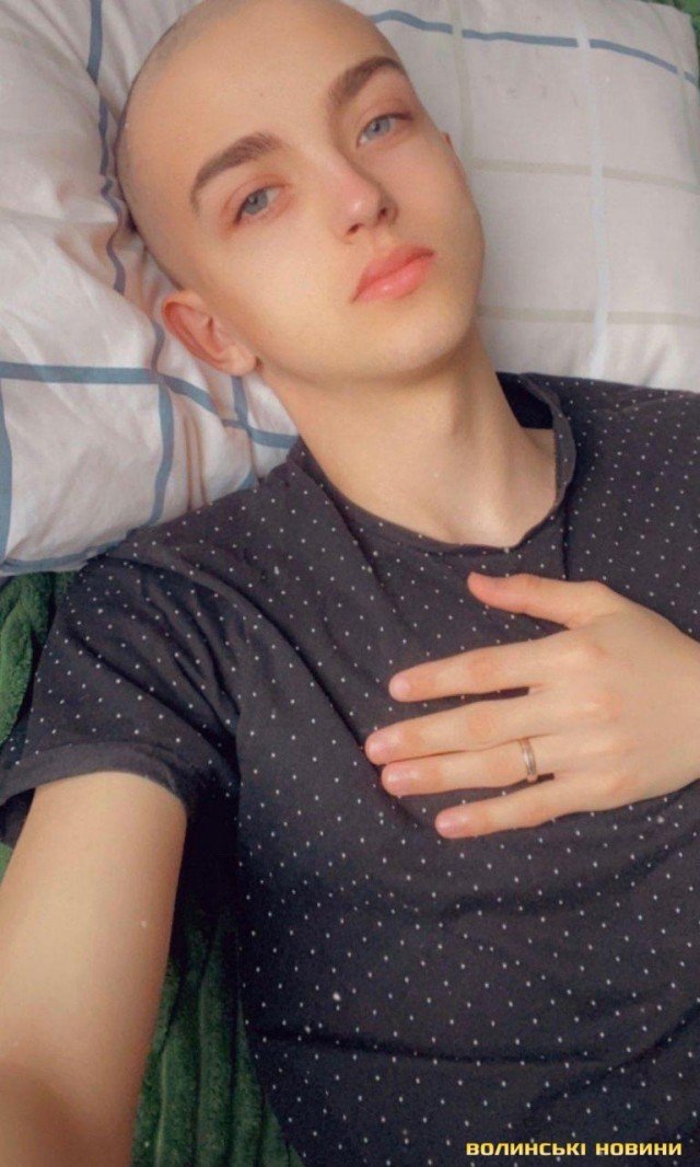 У двадцятирічного юнака, який поборов рак, стався рецидив: хлопець благає про допомогу