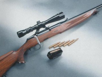 У трьох волинян правоохоронці виявили арсенал зброї