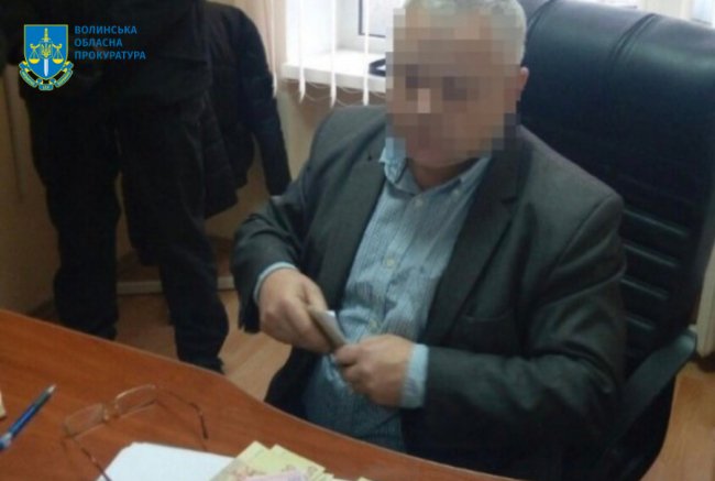 Колишній начальник ДАБІ на Волині за хабар отримав 5 років тюрми