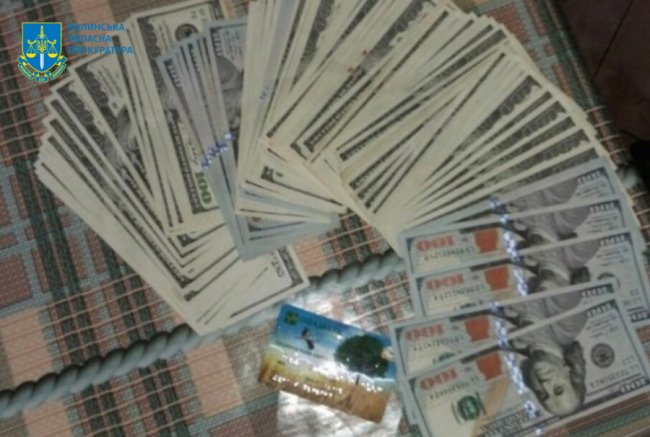 Колишній начальник ДАБІ на Волині за хабар отримав 5 років тюрми