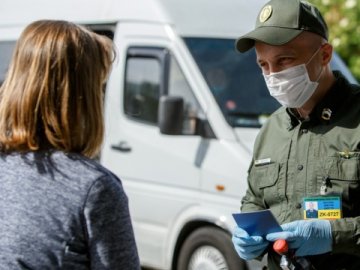 Україна спростила перетин кордону для іноземців