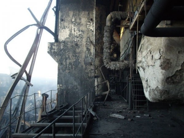 Фото згорілої електростанції