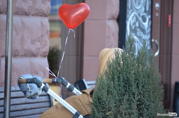 Кохання на вулицях Луцька. ФОТО