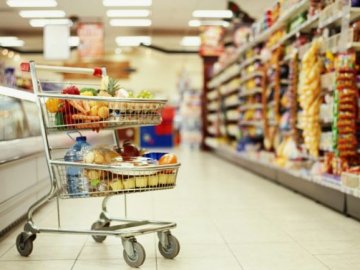 У Києві голий чоловік розгулював супермаркетом. ФОТО