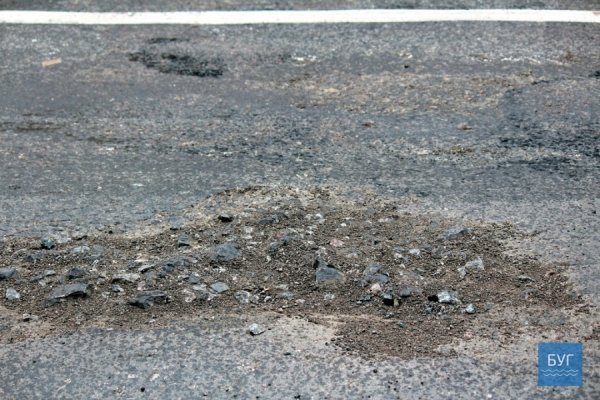 Жахливі дороги Волині не пройшли випробування іграшкою. ФОТО