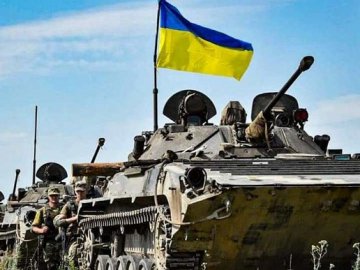США швидкими темпами готують Україну до весняного контрнаступу, – Politico
