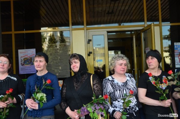 У Луцьку привітали матерів, чиї сини загинули в АТО