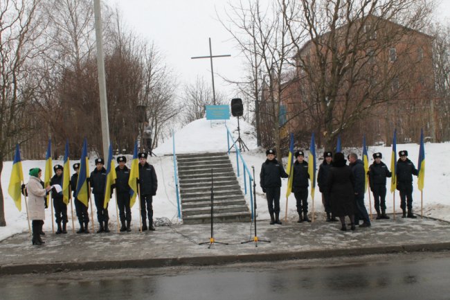 У Луцьку вшанували пам'ять студентів та курсантів, які загинули під Крутами