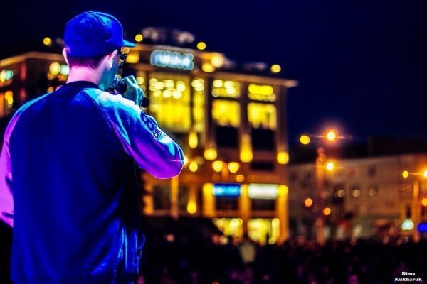 «Треба робити українське модним, різностороннім, класним,» - лідер гурту «ФлайzZza» Андрій Тимчук