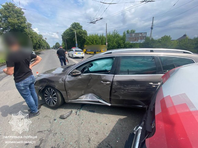 У Луцьку – ДТП: зіткнулися два автомобілі