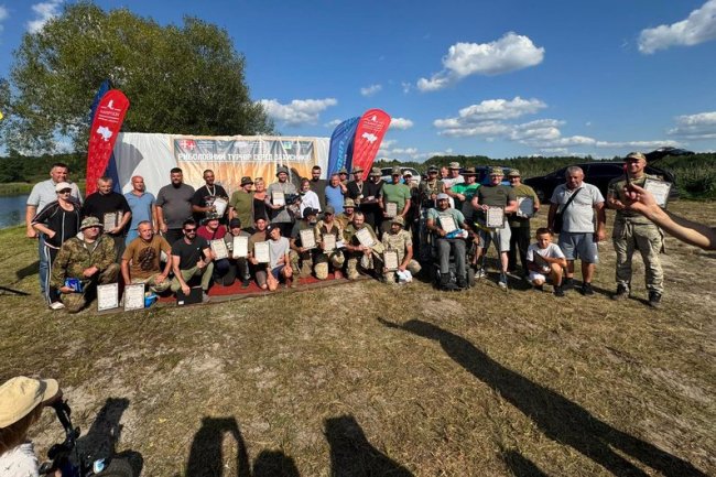 Найбільший улов - 1710 грамів: на Волині влаштували риболовний турнір серед захисників