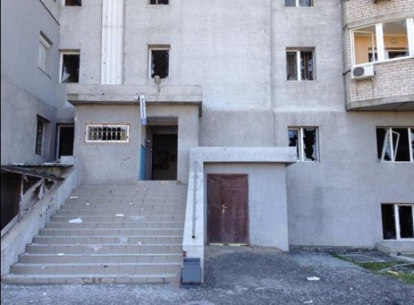У Донецьку бойовики громлять житлові квартали, є загиблі. ФОТО