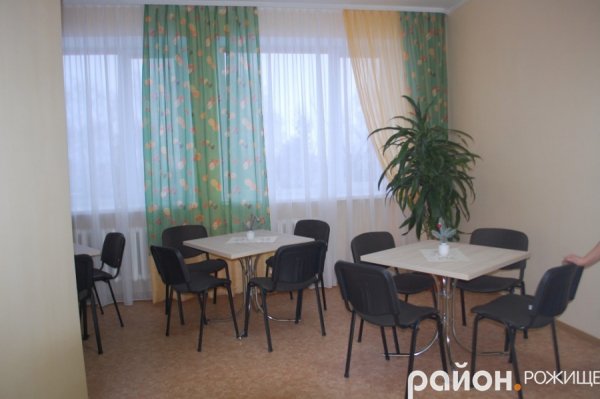 Відкрили після ремонту дитяче відділення лікарні на Волині