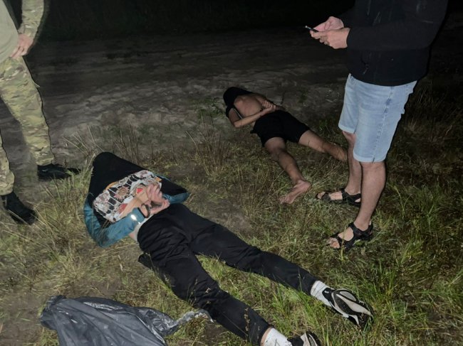 На Волині «на гарячому» затримали 19-річного «серійного» наркодилера. ФОТО