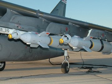 Велика Британія вперше передасть Україні високоточні авіабомби