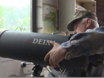 На Волині чоловік у гаражі облаштував міні-обсерваторію. ВІДЕО