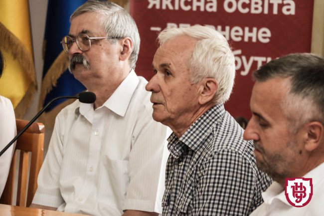 Найбільший виш Волині святкує 30-річчя: відбувся круглий стіл