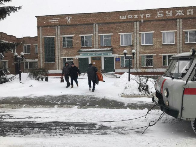 На Волині за минулу добу рятувальники витягли із заметів 8 автобусів, 20 вантажівок і понад 50 легковиків