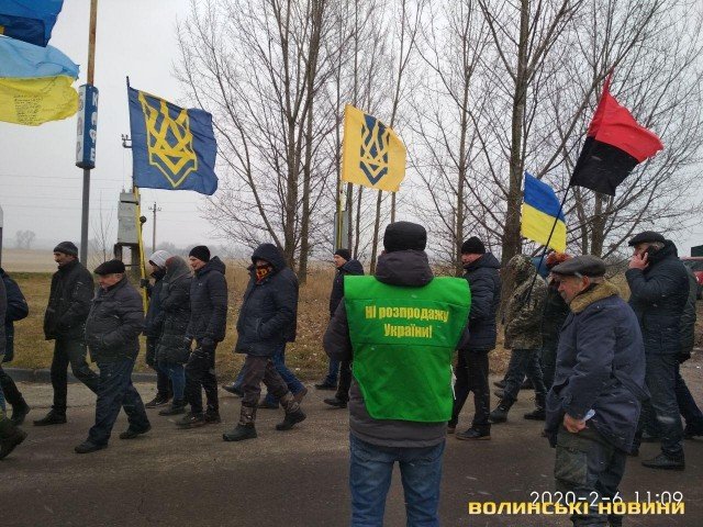 Волиняни перекрили трасу перед Устилугом: деталі акції протесту. ФОТО