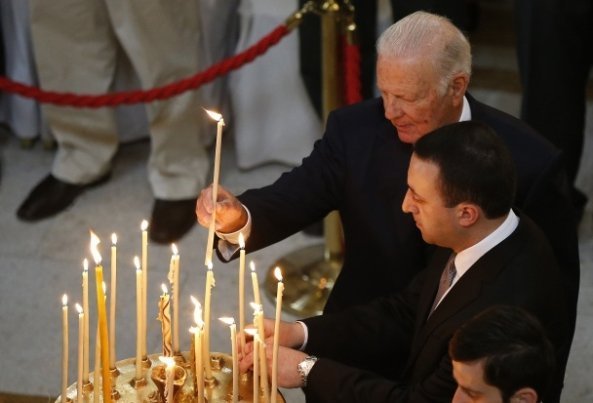 У Грузії попрощалися з Шеварднадзе. ФОТО
