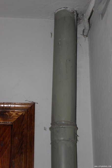 У Луцьку затопило багатоповерхівку. ФОТО