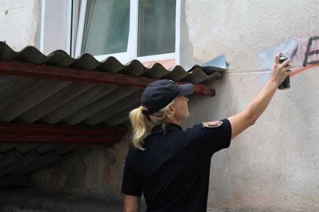 «Стоп наркотик!»: як у Луцьку боролися з небезпечною рекламою. ФОТО