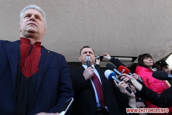 У Житомирі протестувальники побилися з міліцією. ФОТО. ВІДЕО