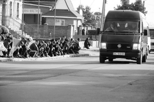 Громада на Волині провела в останню дорогу Героя Валерія Щетіна