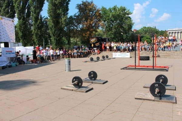 Луцькі патрульні взяли участь у змаганнях з кросфіту. ФОТО