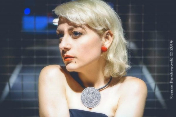 Епатажна фотосесія волинської ведучої: повна версія