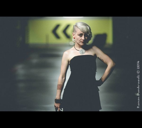 Епатажна фотосесія волинської ведучої: повна версія