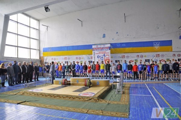 У Луцьку змагалися штангісти. ФОТО