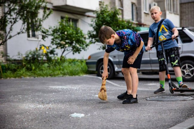 У Дніпрі кількість постраждалих від ракетної атаки збільшилася до 30. ФОТО