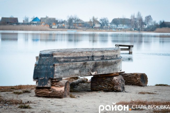  Неймовірні краєвиди на озері в селі Сереховичі. ФОТО