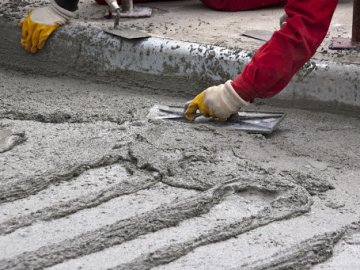 На Волині судили чоловіка, бо самотужки облаштував заїзд до будинку