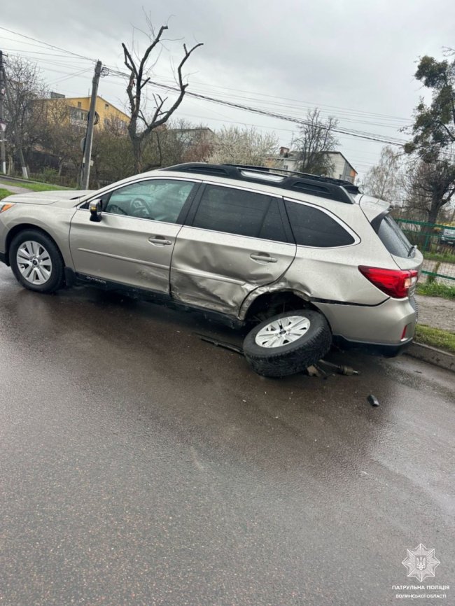 У Луцьку – подвійна аварія. ФОТО
