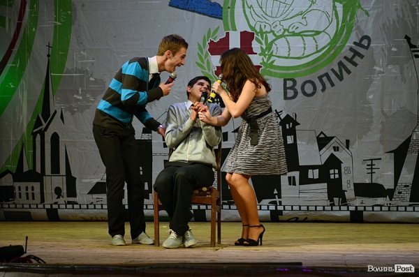 Публіка адекватна, бо не голосувала за Партію регіонів, - КВН у Луцьку. ФОТО