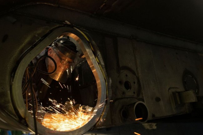 Польща почала масштабну ремонтну операцію для України, – WSJ 