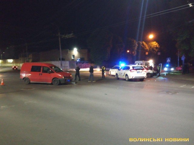 У Луцьку під час аварії постраждав чоловік. ФОТО, ВІДЕО