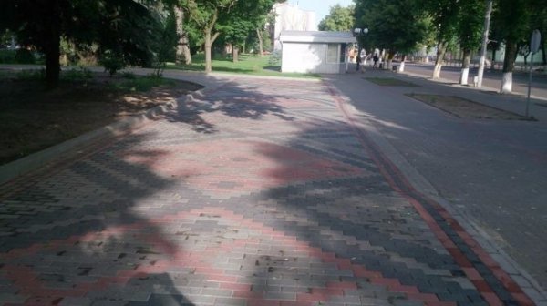 У Луцьку відремонтували двори на проспекті Волі. ФОТО