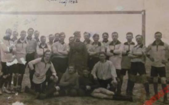 Показали світлини волинських футболістів столітньої давності