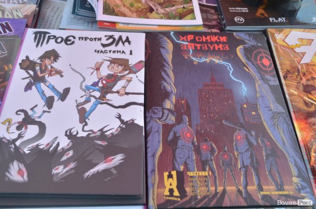 Від і до: які і за скільки сувеніри везуть з «Бандерштату». ФОТО