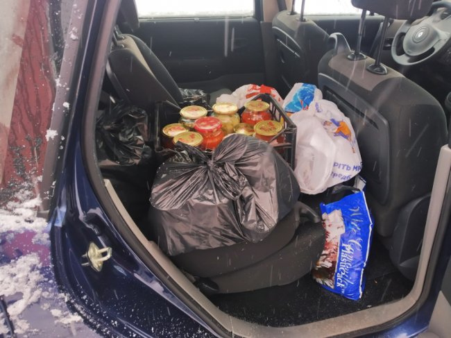 У громаді біля Луцька зібрали допомогу для військових на передовій. ФОТО